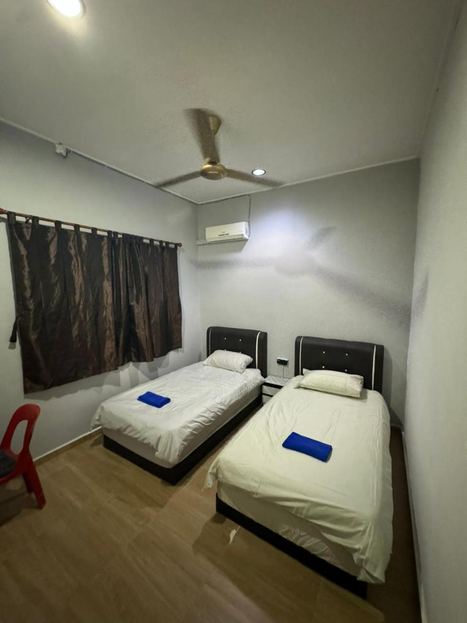 Momo Guest House Kuala Terengganu Exteriör bild