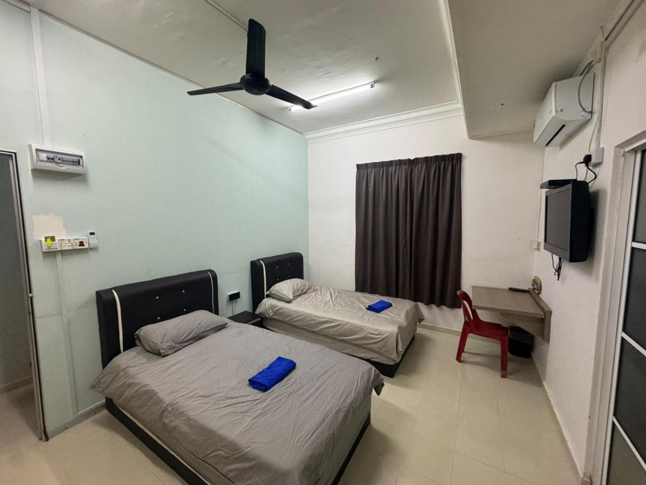 Momo Guest House Kuala Terengganu Exteriör bild